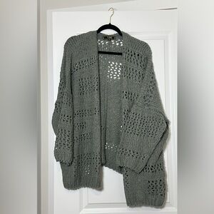 L&B cardi L/XL like new